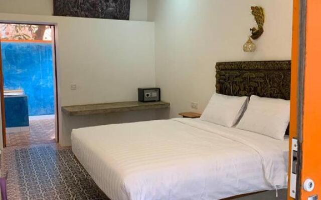 Private Garden Villa With Swimming Pool & kitchen