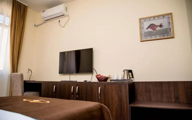 Vila & Restaurant Lasta