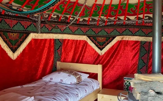 Этно-комплекс Ulush Yurts (Улуш Юртс)