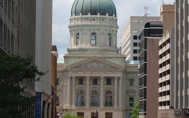 Hilton Garden Inn Indianapolis Downtown