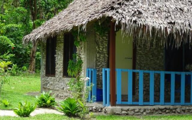 Lonnoc Beach Bungalows