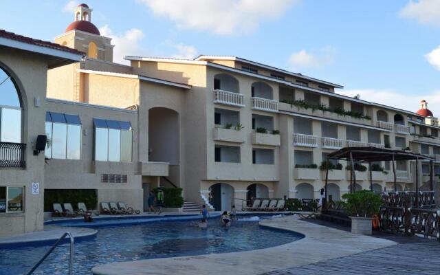 Hacienda Del Mar Resort Condominio 205