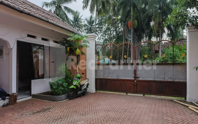 Oyo 2337 Pondok Cimanggu