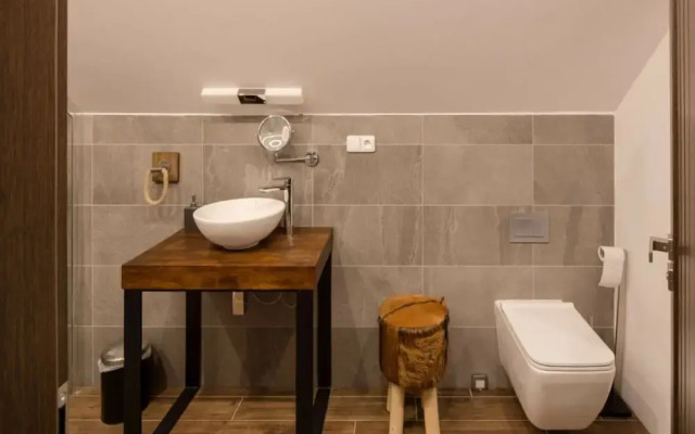 Welcoming Villa With Amenities