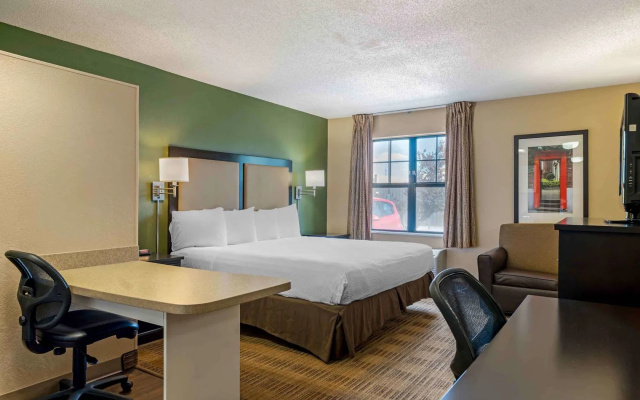 Extended Stay America Suites Chicago Gurnee