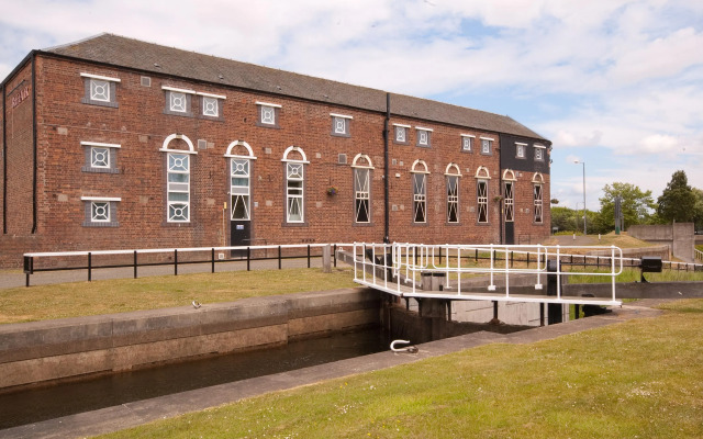 Premier Inn Falkirk Central