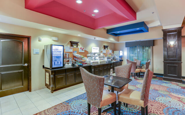 Holiday Inn Express Hotel & Suites Huntsville by IHG