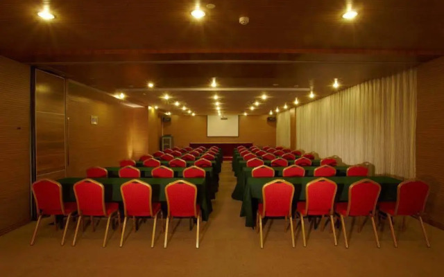 ZTG MingTing ShunChang Hotel