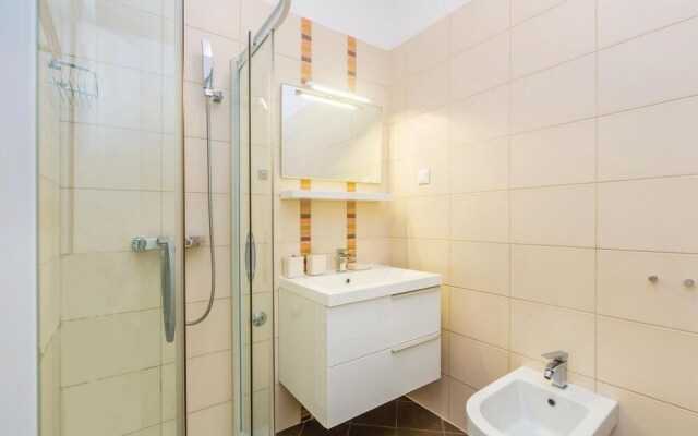 Beautiful Home in Krk With Jacuzzi, Wifi and 3 Bedrooms