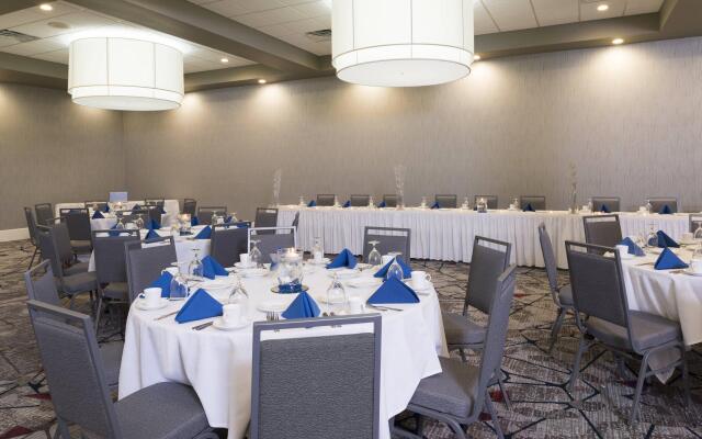 Sonesta Hotel Grand Rapids Airport