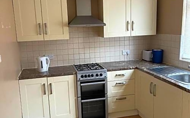 PC LODGE Kingswood ST PRESTON R1