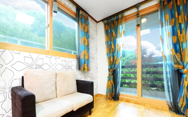 The Tree in the Lake