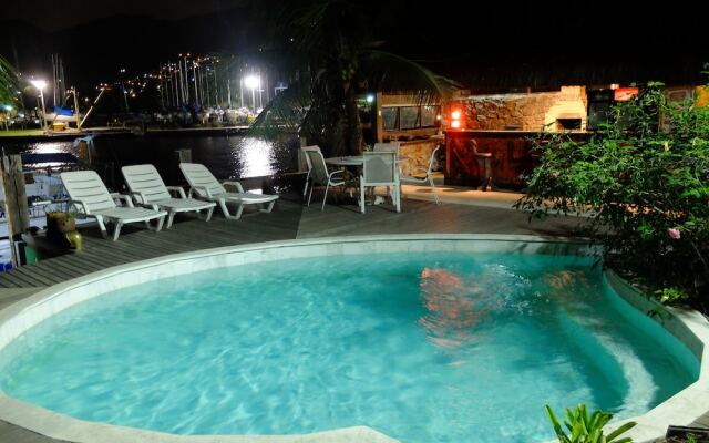 Porto Charitas Sailing Guest House
