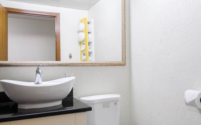 Motel 6 Westborough