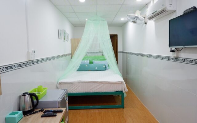 Winter Spring Homestay Center