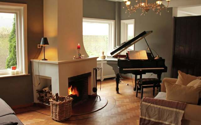 Luxury 12 Person Villa near Golf Course in Helmond