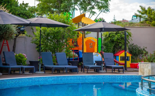 Selena Beach Family Hotel