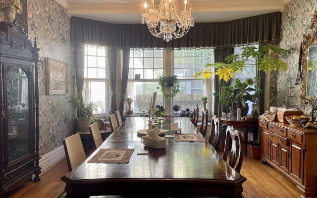 Greenwood Bed & Breakfast