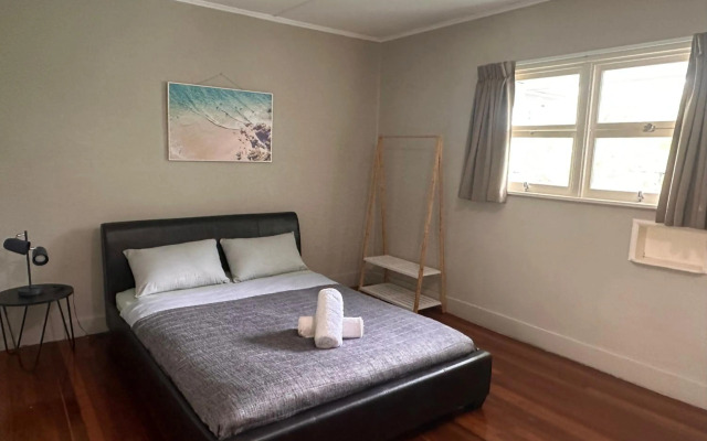 Backpackers In Paradise Resort - Hostel