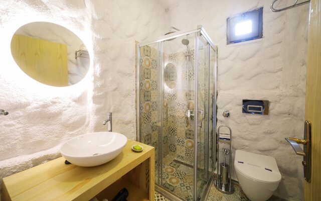 Huzurla Otel