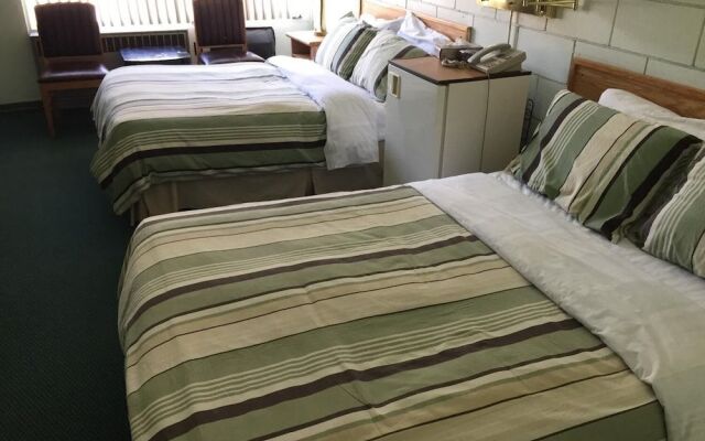 The Hotel at Falcon lake