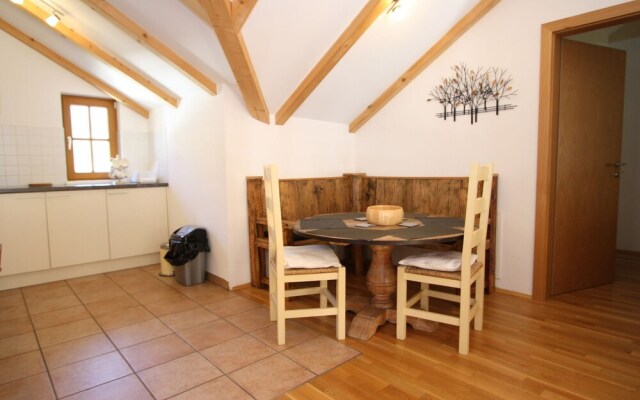 Cozy Apartment in Rauris near Forest