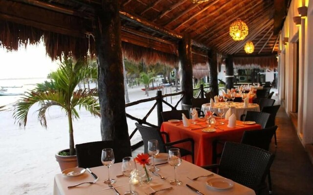 Mangrove Inn Akumal