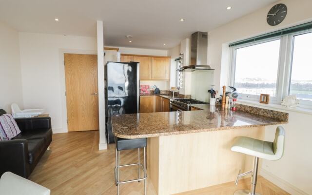 Penthouse 18, West End Point