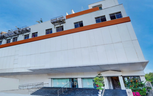 Capital O 5683 SS Suites