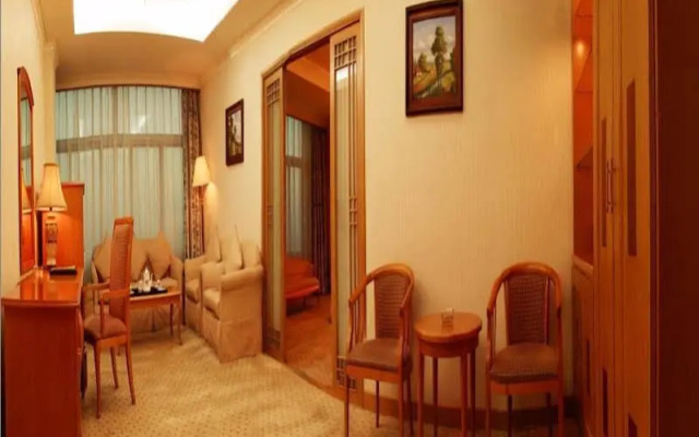 Hohhot Pinnacle Hotel
