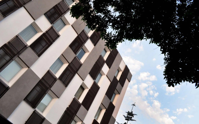 Aku Hotels