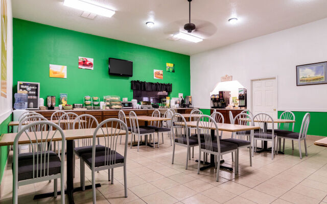 Colby Inn and Suites