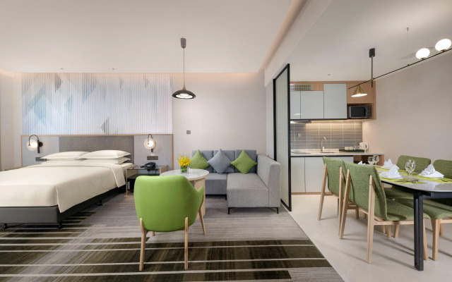 Holiday Inn & Suites Wuhan International Expo