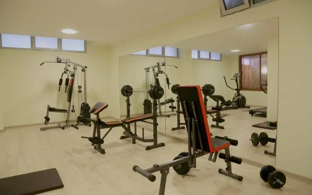 Club Karakas Apart