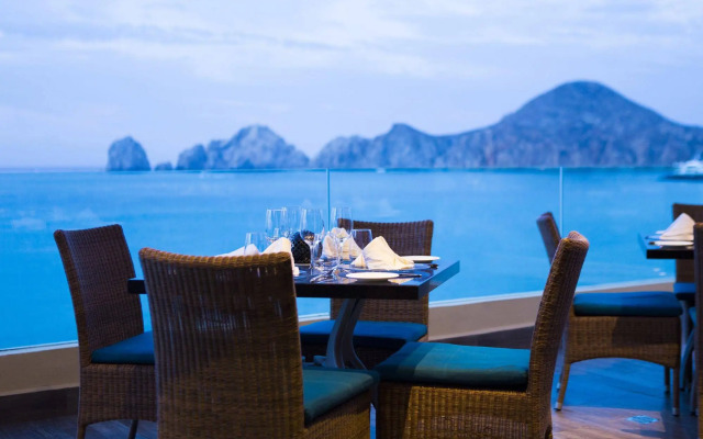 Villa del Arco Residences