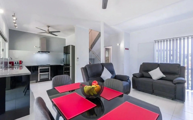 Reef Resort Villas Port Douglas