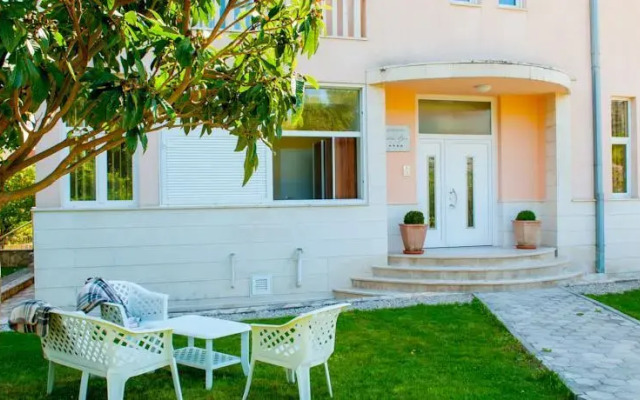 Apartments Villa Pjer