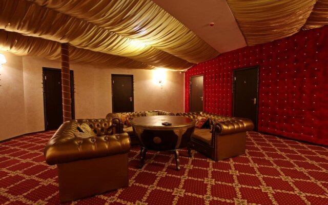 India Palace Hotel