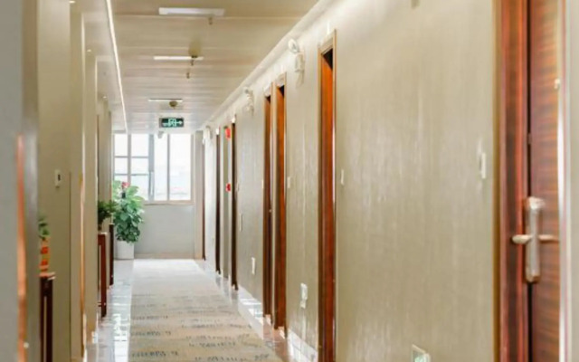 Xinjihao Hotel