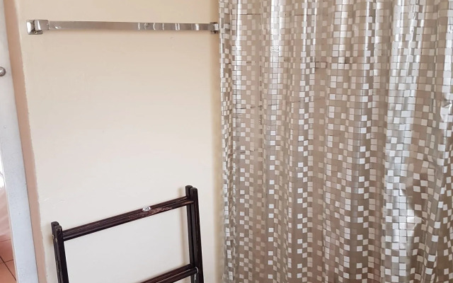 Oasis Shanti Backpackers