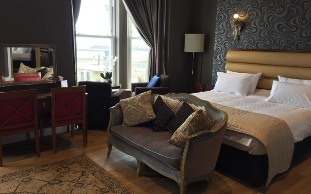 Halvard Hotel