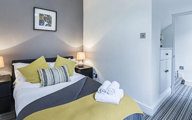 YKP Apartments - Mornington Crescent