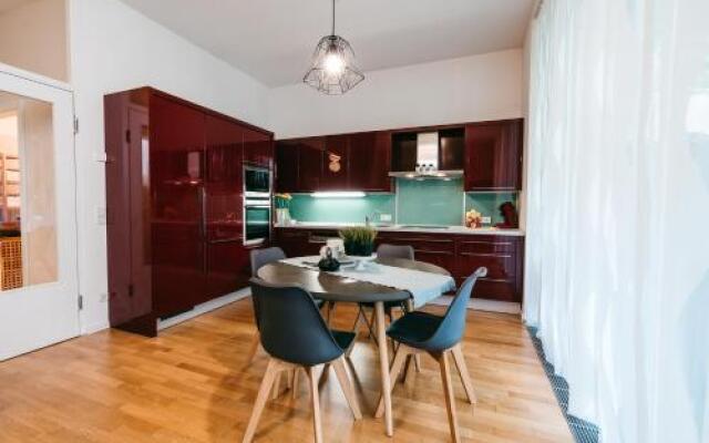Luxury Downtown Appartement mit Garage