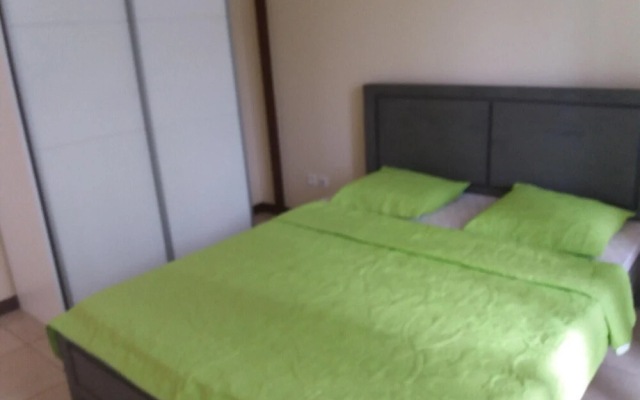 House With 2 Bedrooms in Petite-île, With Furnished Terrace - 5 km Fro - фото 3