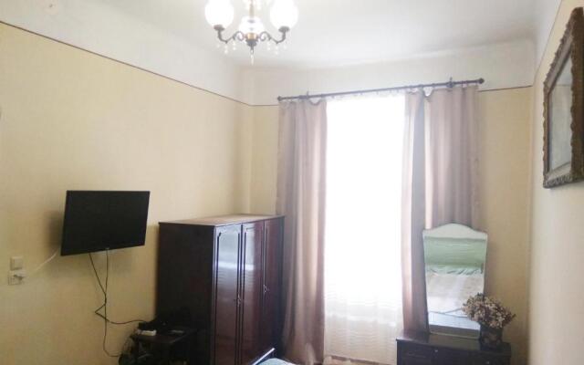 Apartment near the train station