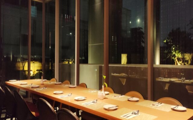 Ra Suites Simatupang
