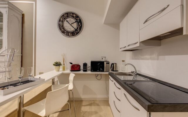 Trevi Miracle Suite