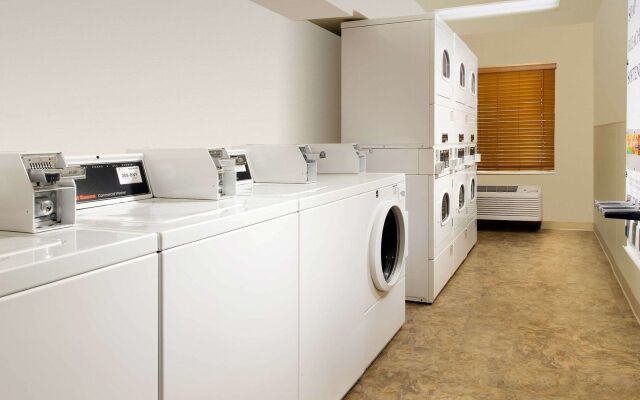 WoodSpring Suites Tulsa