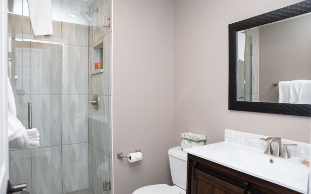 6 Chamonix Lane 3 Bedroom Townhouse by RedAwning