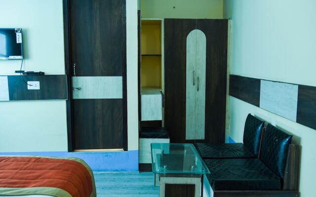 OYO 12850 The Nest